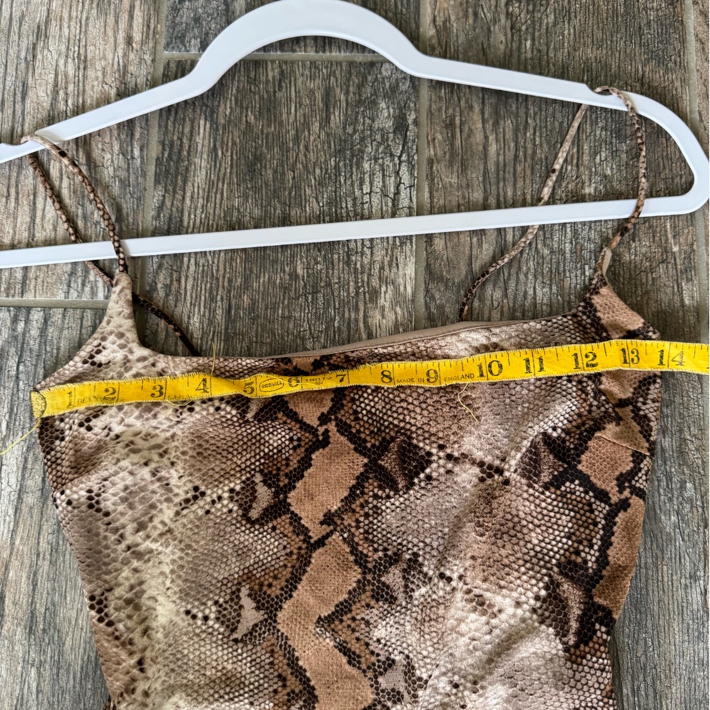 Windsor Snake Print mini Dress - Picture 8 of 12